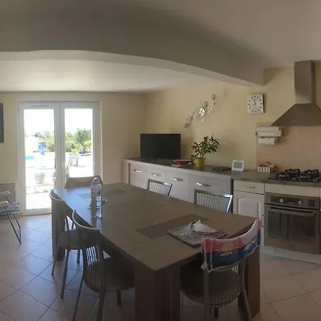 Apartment Rez De Cedalik Piscine Et Vue