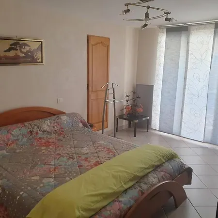 Apartment Rez De Cedalik Piscine Et Vue Saint-Raphael (Var)